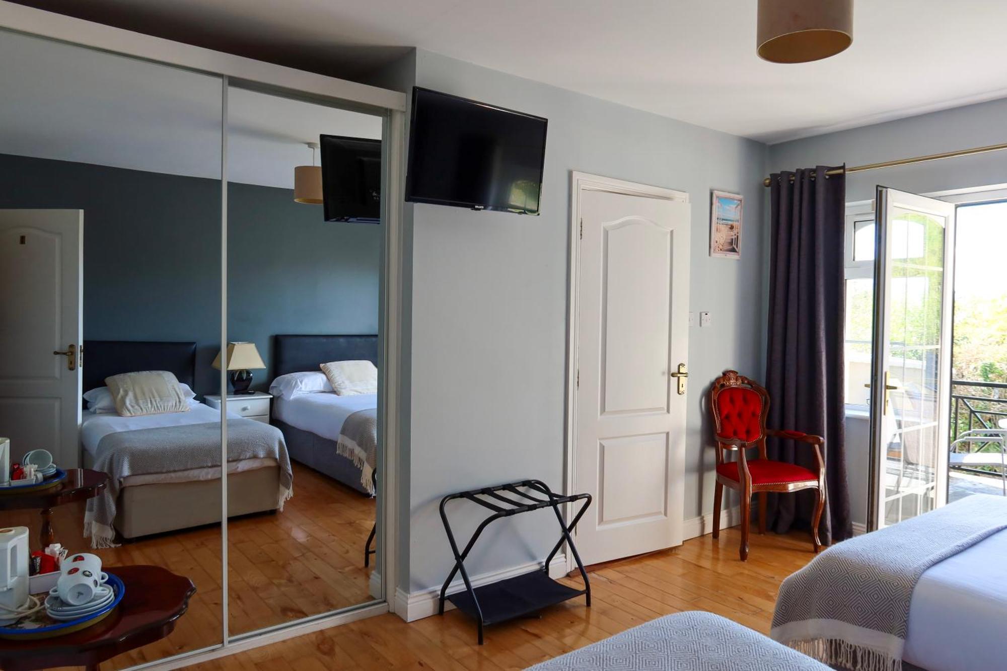 Fossa Woodville Lodge Guesthouse المظهر الخارجي الصورة